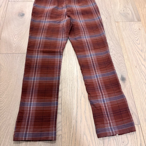 UO Tessa Plaid Notched Cropped
Pant - Picture 16 of 16